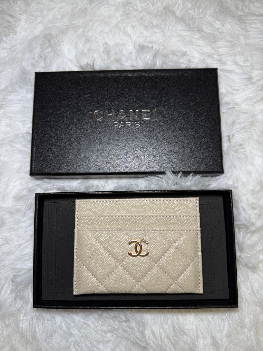 CC cream card holder