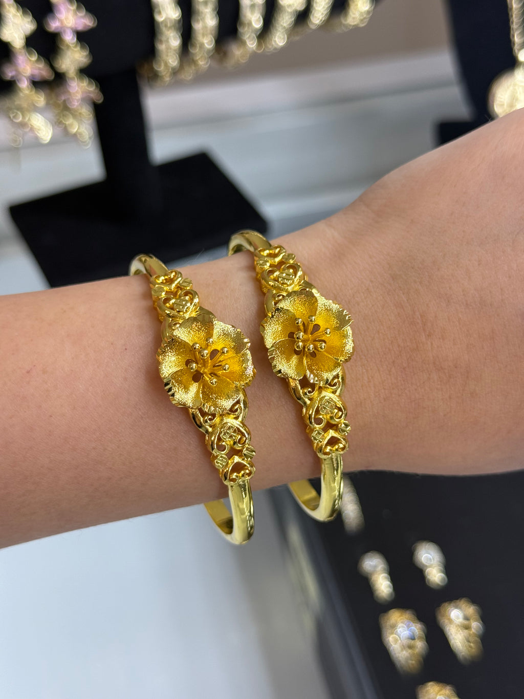 Floral Medallion Bangle