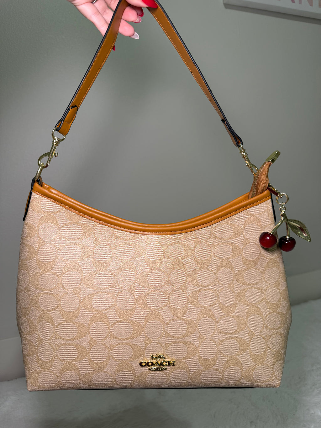 C cream bag