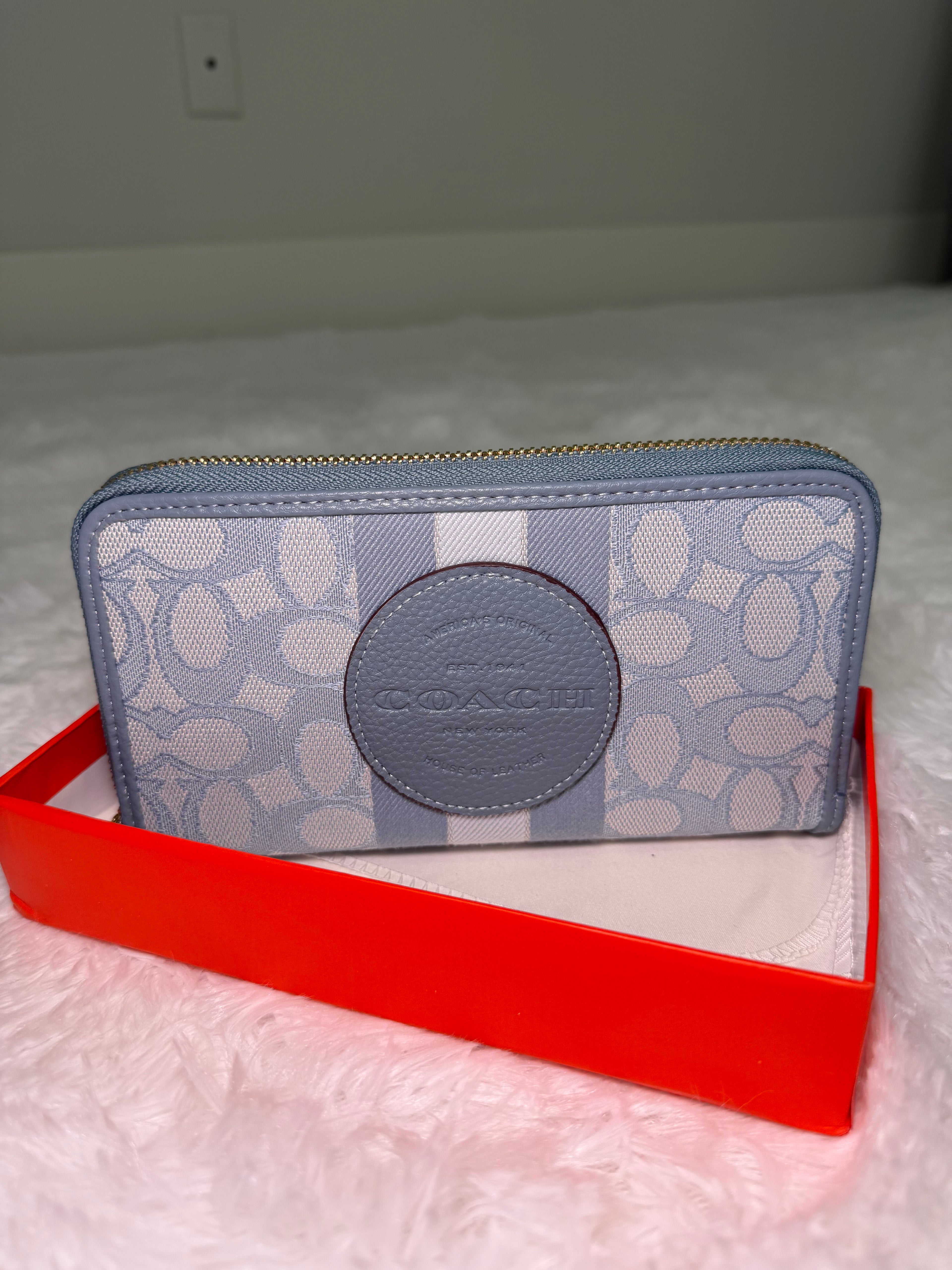 C light blue wallet