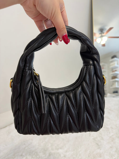 Black mm hand bag