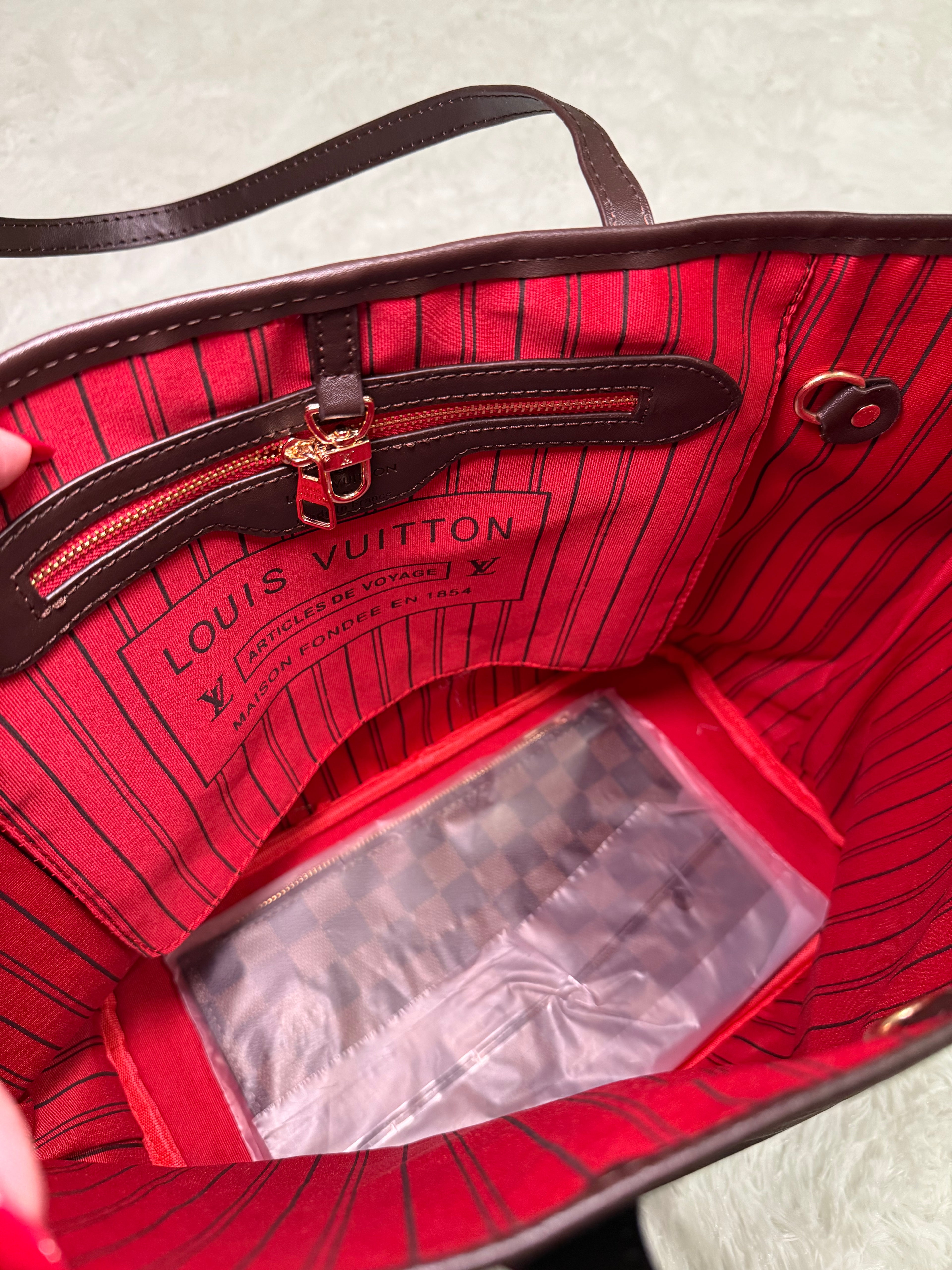 LV tote