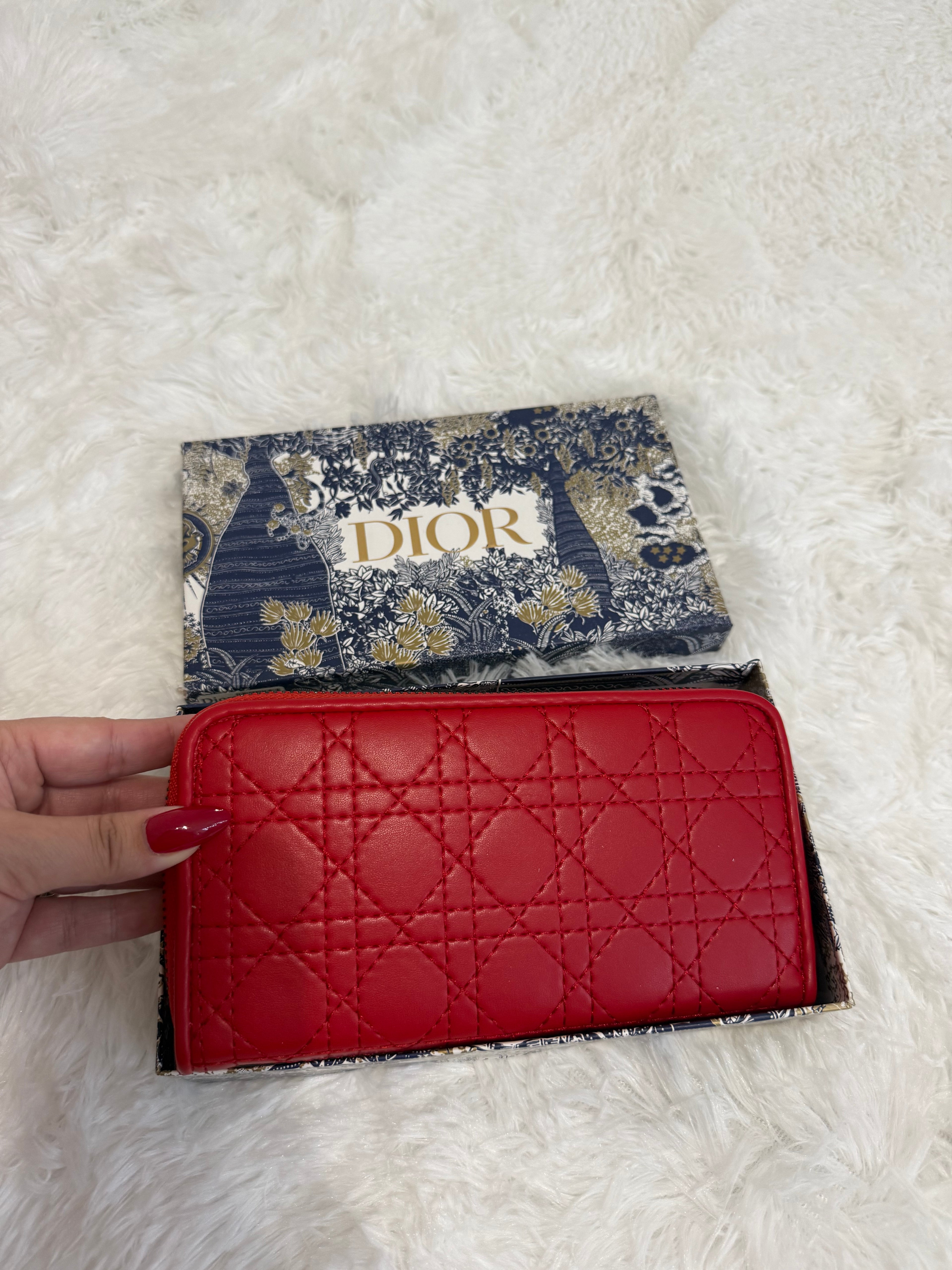 CD wallet
