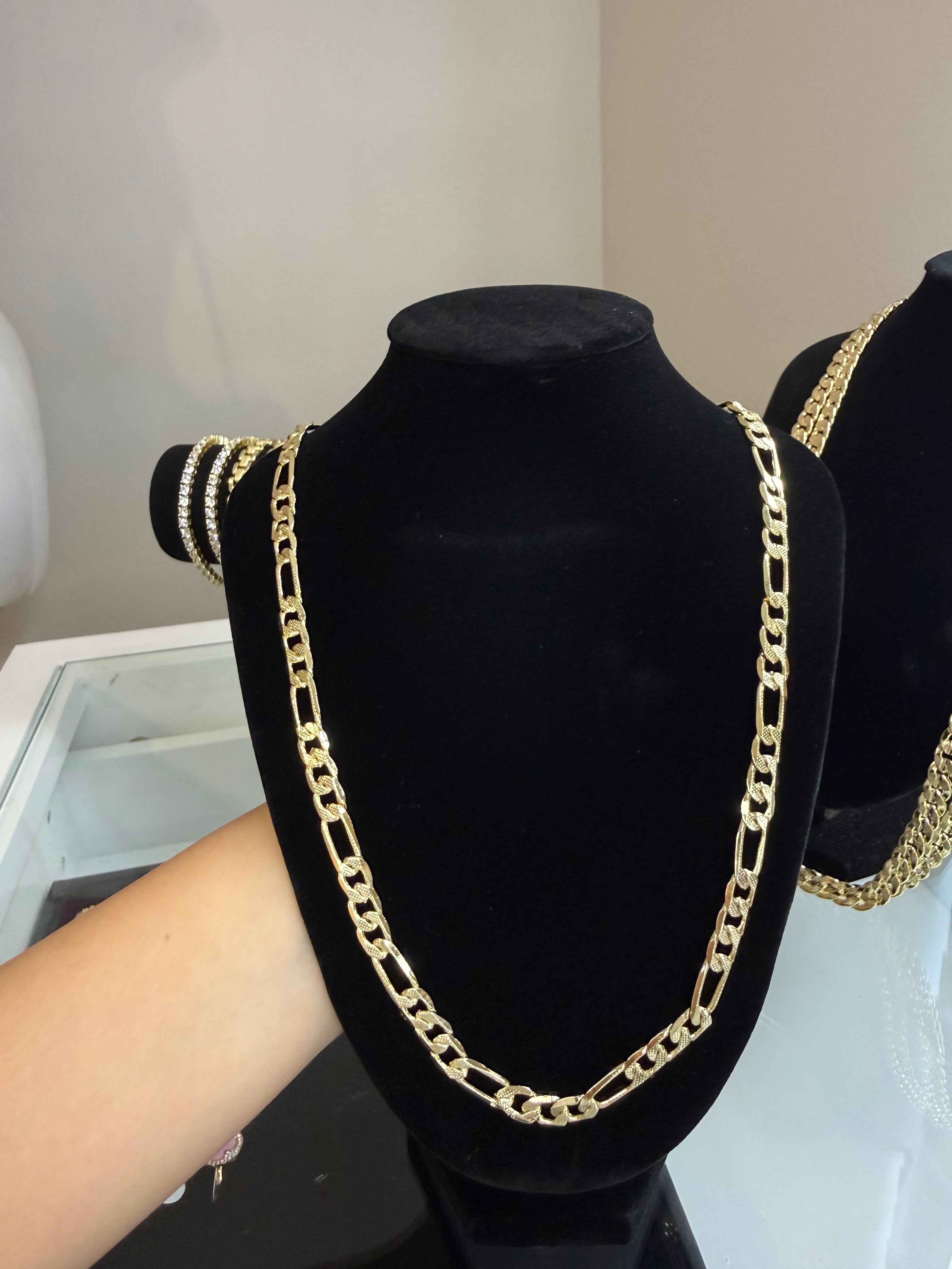 Imperial Figaro Chain
