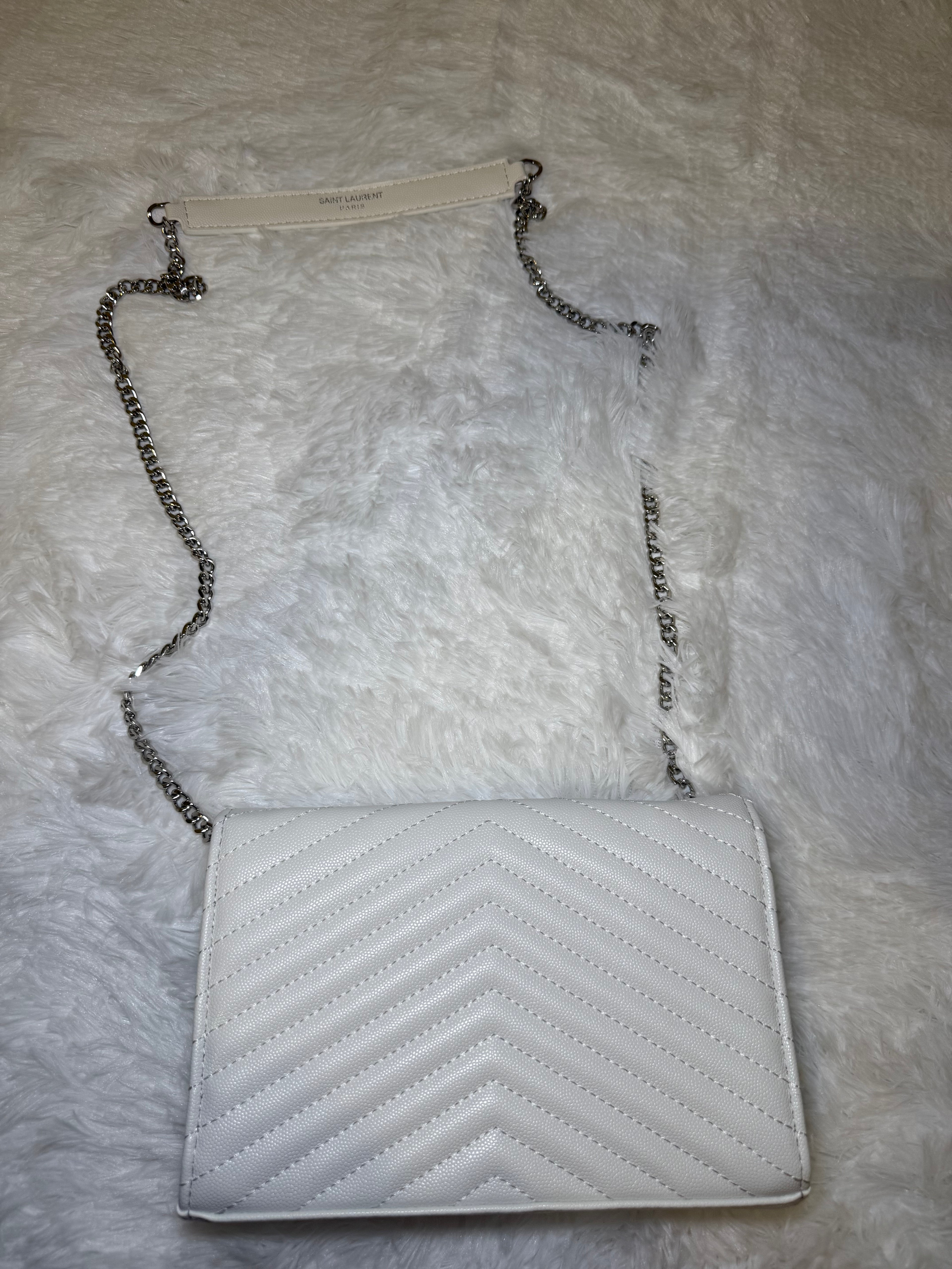 White Elegant V-Quilt Evening Bag