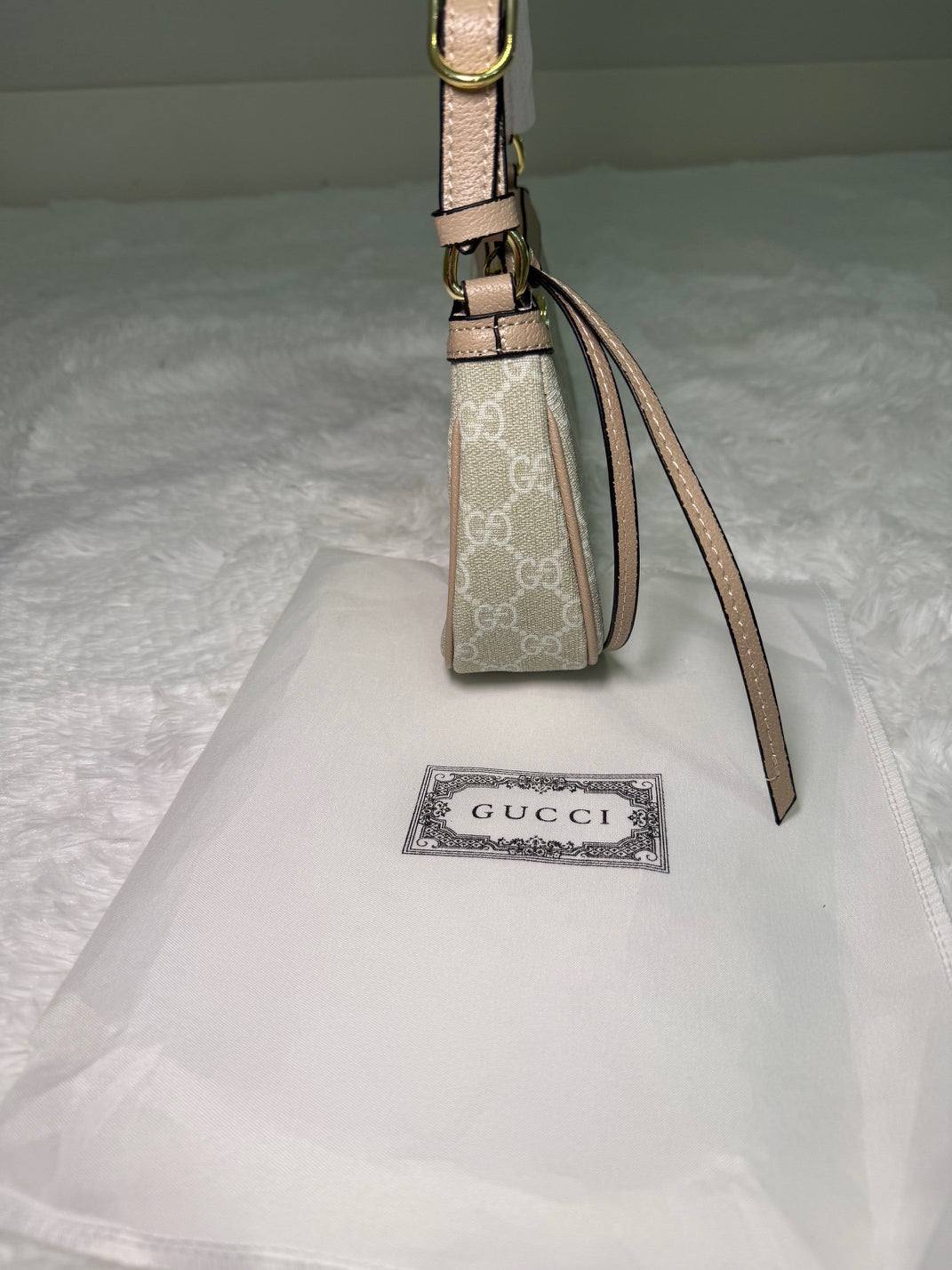 GG white and nude purse